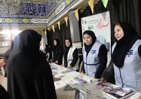 ساوجبلاغ | اجرای پویش ملی «سلام محله» و برپایی میز خدمت پاسخگویی در مسجد جامع شهر هشتگرد