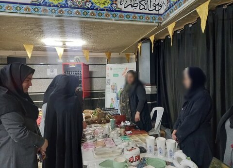 ساوجبلاغ | اجرای پویش ملی «سلام محله» و برپایی میز خدمت پاسخگویی در مسجد جامع شهر هشتگرد