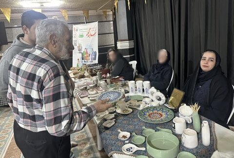 ساوجبلاغ | اجرای پویش ملی «سلام محله» و برپایی میز خدمت پاسخگویی در مسجد جامع شهر هشتگرد