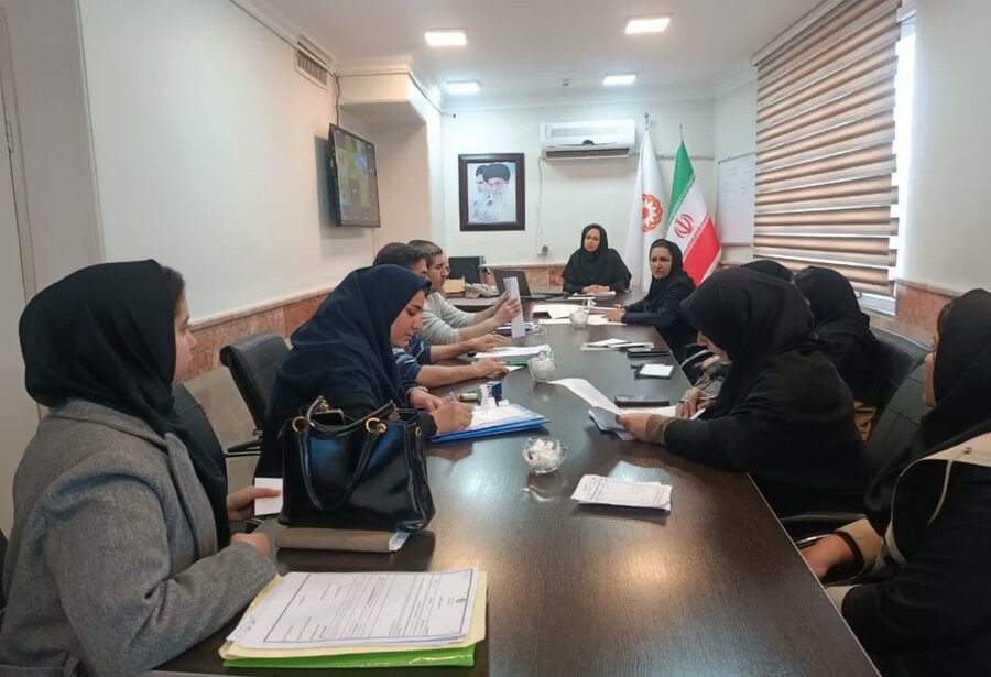 نظرآباد | جلسه ارزیابی فعالیت های مراکز مثبت زندگی در اجرای پویش «سلام محله» و بررسی مانده اعتبارات حوزه توانبخشی