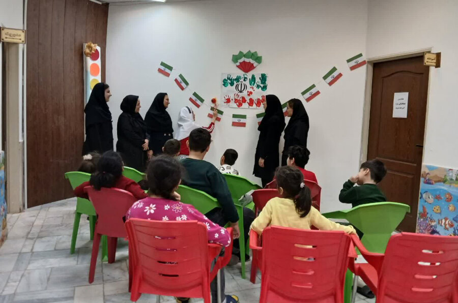 نظرآباد | زنگ انقلاب در مرکز آموزشی تلفیقی توانبخشی «روژانو» نواخته شد