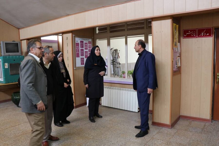 بازدید مدیرکل بهزیستی آذربایجانغربی از مرکز اورژانس اجتماعی سلماس