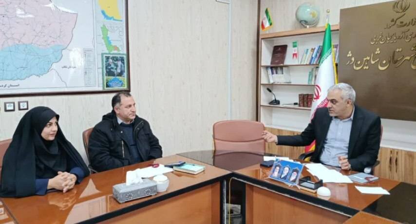 دیدار رئیس بهزیستی شاهین‌دژ با فرماندار شهرستان در خصوص پویش “سلام محله بهزیستی”