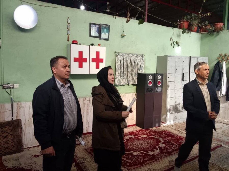 فیروزکوه | کارکنان بهزیستی به مناسبت گرامیداشت  دهه فجر، پیاده‌روی سلامت برگزار کردند