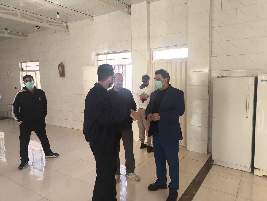 پاکدشت | بازدید رئیس فنی و حرفه‌ای از کمپ ماده 16 کمیل در راستای تشکیل کلاس‌های فنی و حرفه‌ای و ارائه مدرک