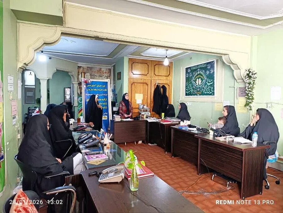 قرچک | پویش «سلام محله» به دنبال تقویت پیوندهای اجتماعی؛ رایزنی با «آبشار عاطفه‌ها» برای حمایت هدفمند از خانواده‌ها