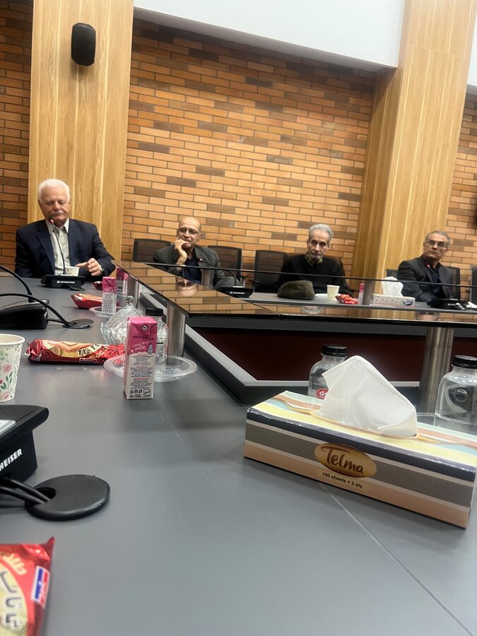 پانزدهمین نشست اعضای مرکز مهر و گفتگوی استان