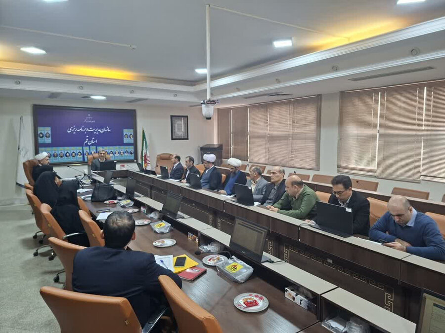 برگزاری جلسه توجیهی ارزیابان جشنواره شهید رجایی توسط سازمان مدیریت و برنامهریزی استان قم