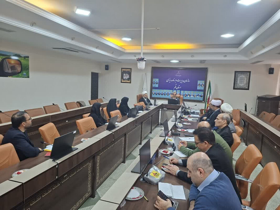 برگزاری جلسه توجیهی ارزیابان جشنواره شهید رجایی توسط سازمان مدیریت و برنامهریزی استان قم