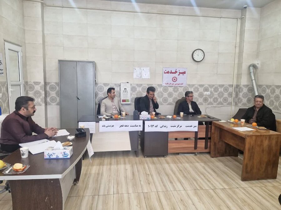 میز خدمت حضوری ادارات و پویش «سلام محله» در بانه برگزار شد

