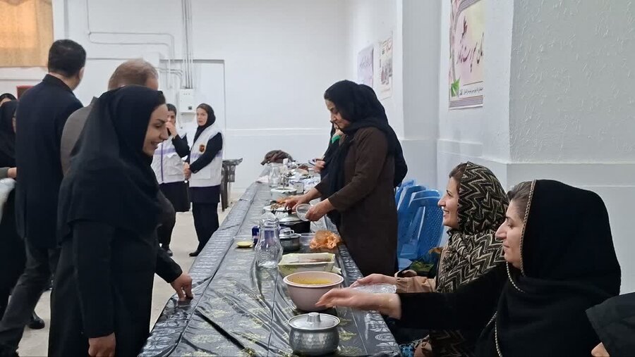 جشنواره غذاهای بومی و محلی در کامیاران برگزار شد