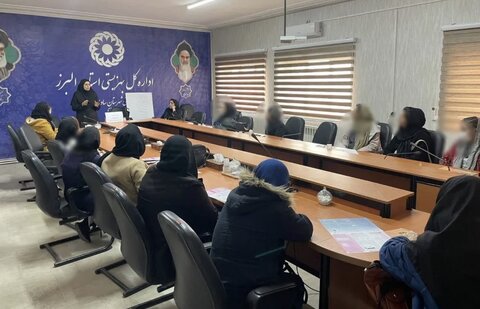 ساوجبلاغ | به مناسبت روز جهانی سرطان /برگزاری کارگاه آموزش پیشگیری و تشخیص زود هنگام سرطان ویژه بانوان سرپرست خانوار