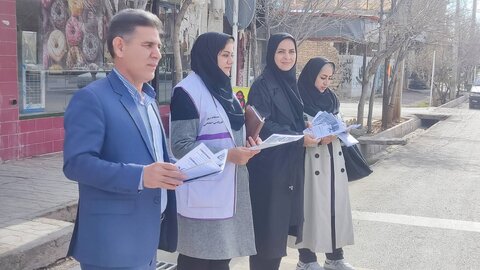 ارسنجان|برای آگاهی‌بخشی عمومی؛ بروشورهای «سلام محله» در مکان‌های پرتردد توزیع شد