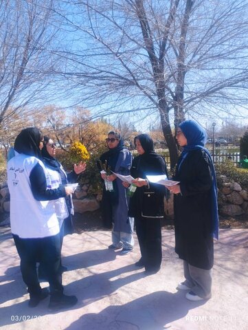 شیراز|حضور کارکنان اورژانس اجتماعی صدرا در اکو پارک صدرا و آگاه سازی و اطلاع رسانی جهت شرکت عموم در پویش سلام محله