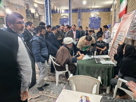 اجرای پویش "سلام محله" با مشارکت ۳۱ مرکز مثبت زندگی در اهواز / شناسایی و ثبت بیش از دوهزار یاریگر اجتماعی