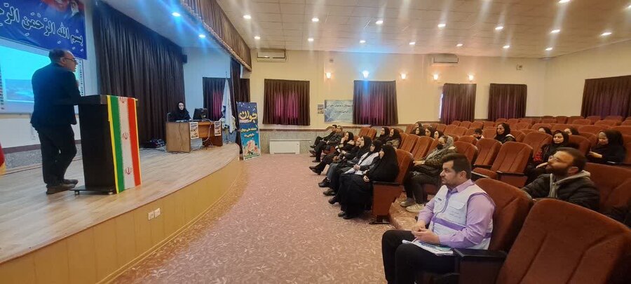 نمین| هفته ملی جوان با همکاری شبکه بهداشت نمین گرامی داشته شد