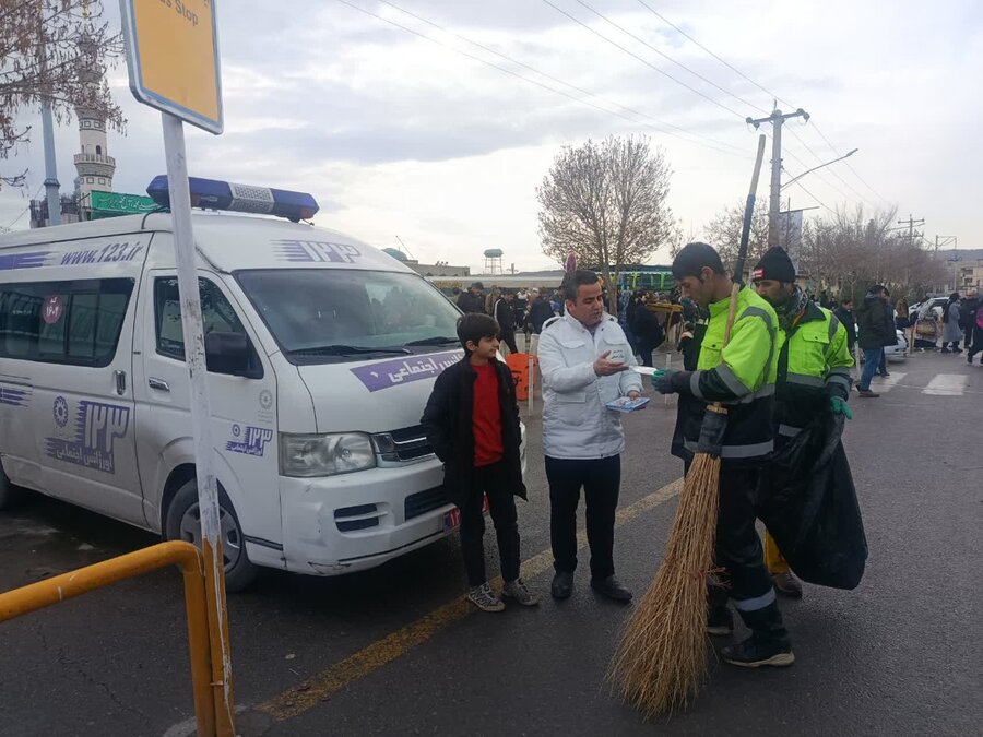 استقرار نیروهای اورژانس اجتماعی ۱۲۳ در مسجد مقدس جمکران با هدف آگاه سازی