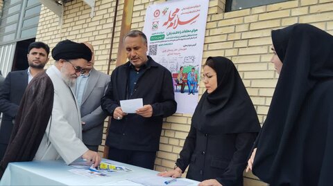 خفر|ثبت نام  دکتر رضایی نماینده ی محترم مردم شهرستان خفر در پویش سلام محله