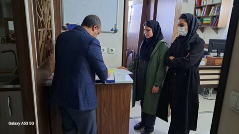 شیراز|گزارش ۳| بازدید جانشین مدیر بهزیستی شیراز، مسئولین واحدهای ستادی و پرسنل بهزیستی شیراز از مراکز مثبت زندگی مجری طرح سلام محله