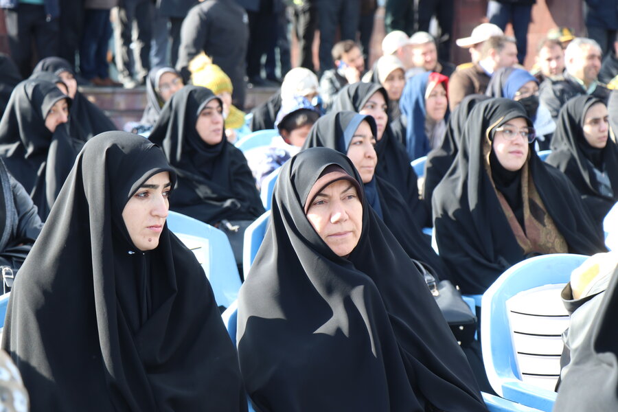 تجدید میثاق جامعه بهزیستی آذربایجانغربی با آرمانهای شهدا در آیین ملی غبارروبی گلزار شهدا