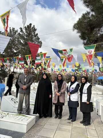 ساوجبلاغ | به مناسبت دهه مبارک فجر/ مراسم غبارروبی و گلباران گلزار شهداء ینگی امام  شهرستان ساوجبلاغ