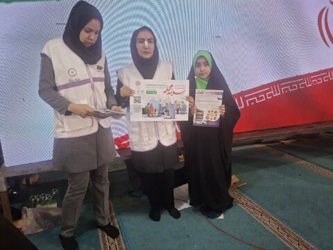 حضور کارشناسان اورژانس اجتماعي در جشن میلاد حضرت مهدی (عج ) مصلی شهر هشتگرد