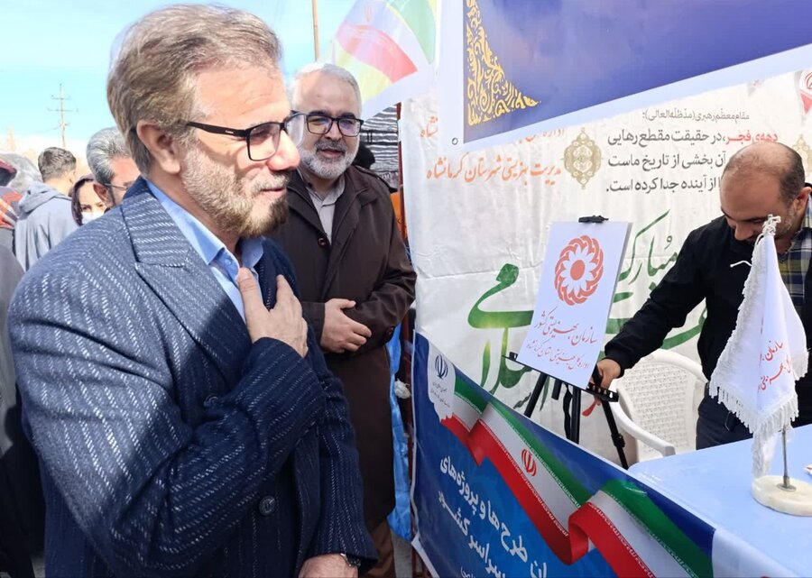 میز ارتباطات مردمی