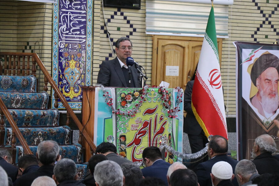 برپایی میز خدمت پاسخگویی بهزیستی در محمدیار همزمان با ایام الله دهه فجر