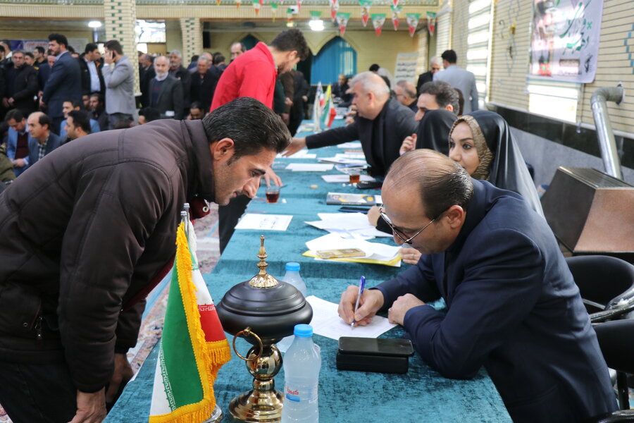 برپایی میز خدمت پاسخگویی بهزیستی در محمدیار همزمان با ایام الله دهه فجر