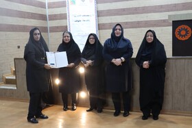 تجلیل از بانوان توانمند و سرپرست خانوار بهزیستی بوشهر