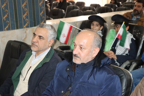 گزارش تصویری امراسم گلباران و عطرافشانی قبور مطهر شهدای شهرستان اراک