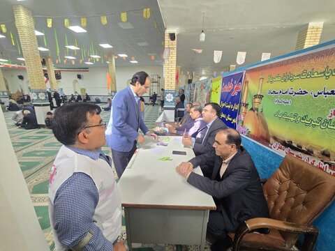 گزارش تصویری|  میز خدمت ادارات بهزیستی شهرستانها در نماز جمعه و معرفی پویش "سلام محله"