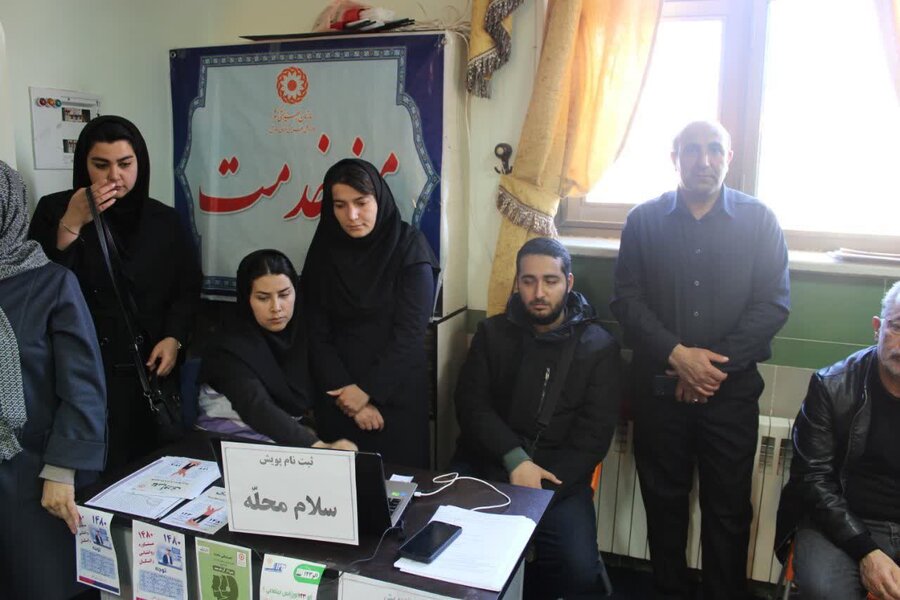 خلخال| برپایی میز خدمت به مناسبت ایام دهه مبارک فجر  همزمان با برنامه های سلام محله