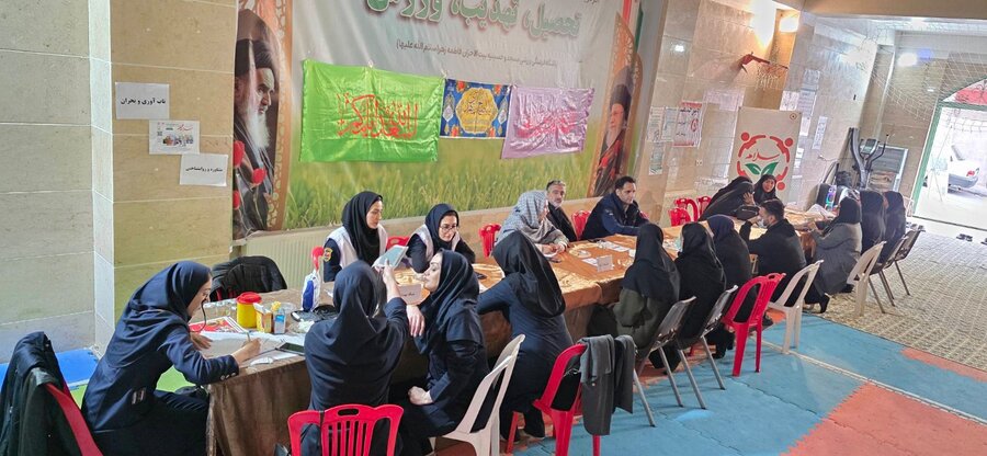 شهر قدس | برپایی میز خدمت بهزیستی شهرستان در قالب پویش «سلام محله» و ثبت‌نام داوطلبان