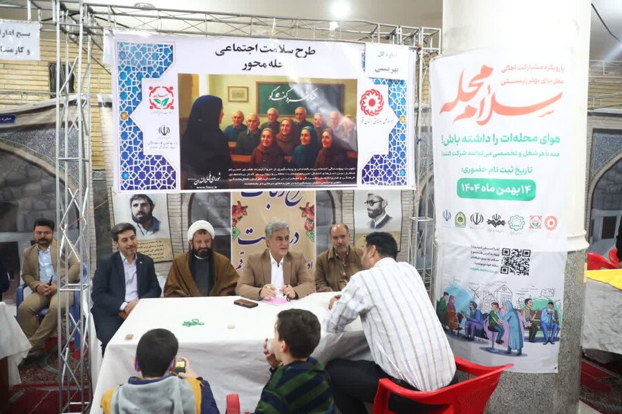 حضور ۲۰ دستگاه اجرایی از جمله بهزیستی در میز خدمت مردمی نماز جمعه