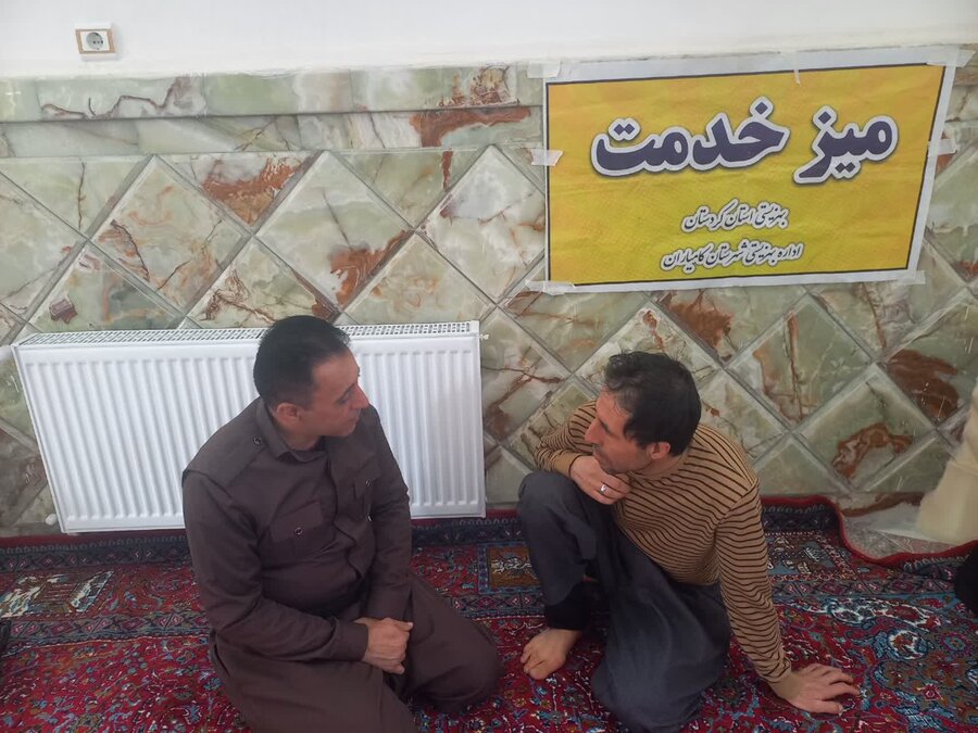 به مناسبت گرامیداشت دهه فجر میز خدمت بهزیستی کامیاران برگزار شد