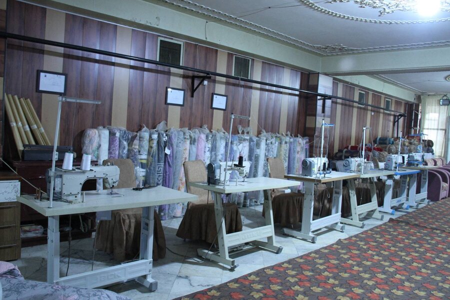 افتتاح کارگاه خیاطی و تولیدی کالای خواب ویژه زنان بهبود یافته استان فارس، امروز شنبه ۱۸ بهمن‌ماه، همزمان با آیین کشوری افتتاح پروژه‌های سازمان بهزیستی و به مناسبت گرامیداشت دهه مبارک فجر