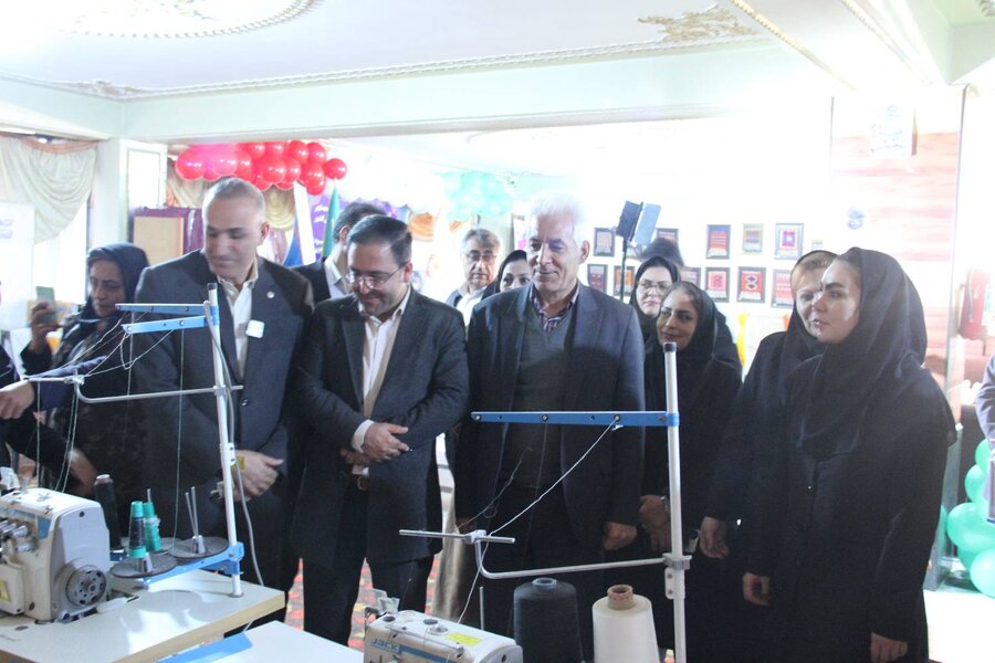 افتتاح کارگاه خیاطی و تولیدی کالای خواب ویژه زنان بهبود یافته استان فارس، امروز شنبه ۱۸ بهمن‌ماه، همزمان با آیین کشوری افتتاح پروژه‌های سازمان بهزیستی و به مناسبت گرامیداشت دهه مبارک فجر