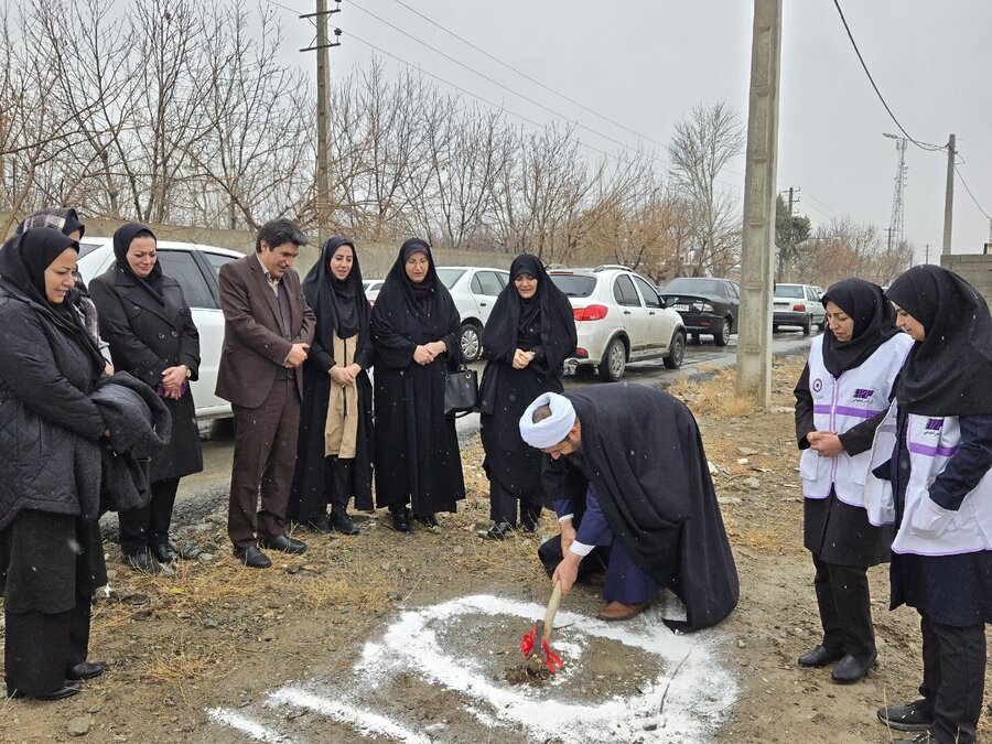 کلنگ زنی اورژانس اجتماعی