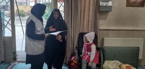 حضور تیم اورژانس اجتماعی در  میز خدمت درمانی سلامت  محله کم برخوردار فاز ۷ شهر جدید مهستان