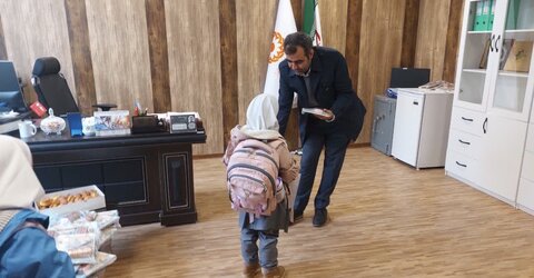 طالقان | به مناسبت دهه مبارک فجر /برگزاری مسابقه نقاشی ویژه کودکان پیش دبستانی در اداره بهزیستی شهرستان طالقان