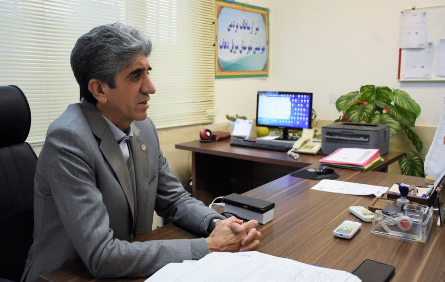دیدار مدیرکل بهزیستی کرمانشاه با کارکنان سرپل‌ذهاب