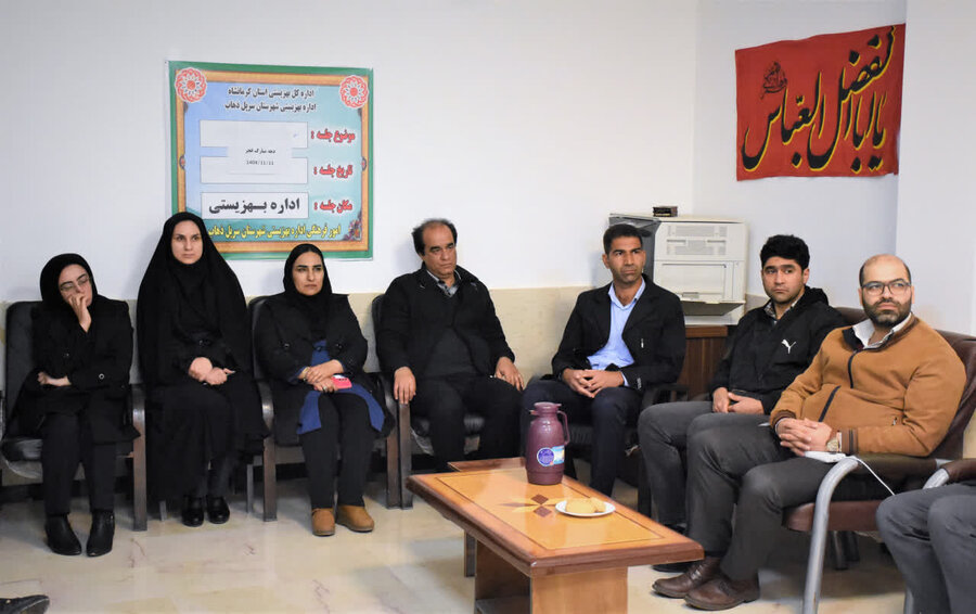 دیدار مدیرکل بهزیستی کرمانشاه با کارکنان سرپل‌ذهاب