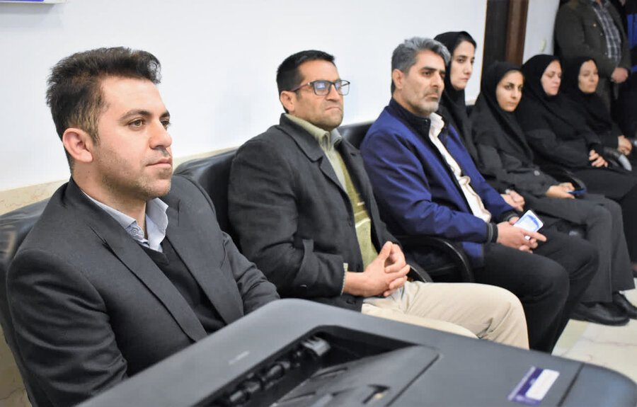 دیدار مدیرکل بهزیستی کرمانشاه با کارکنان سرپل‌ذهاب