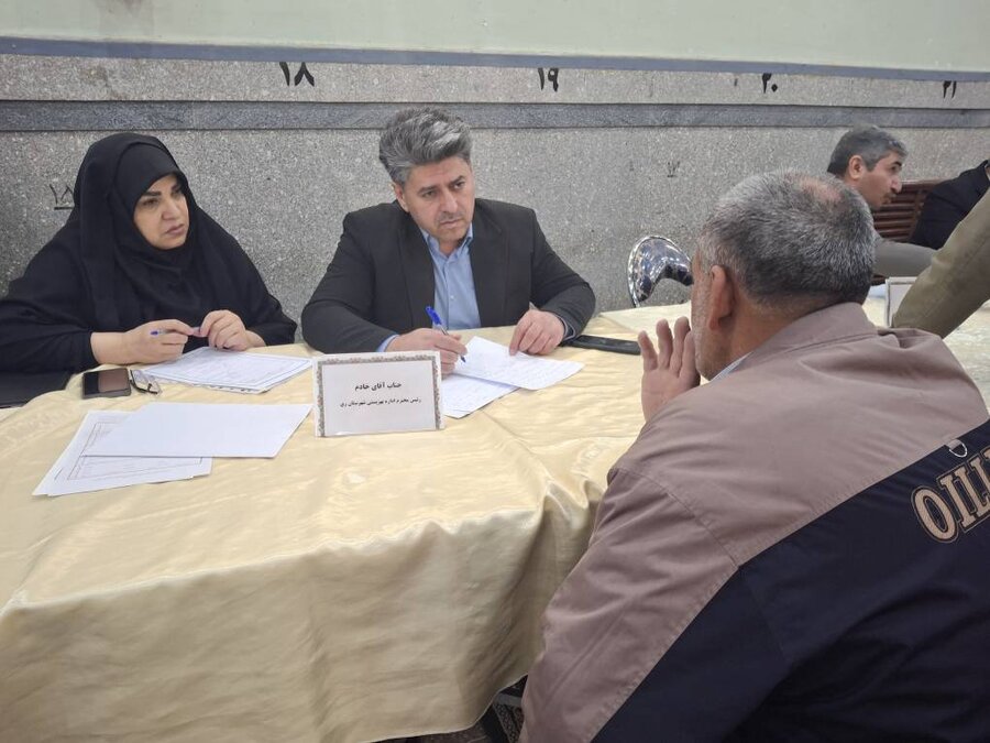 شهرری | حضور مدیر بهزیستی در میز خدمت مسئولان و دیدار مردمی