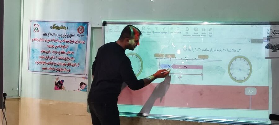 آغاز فعالیت‌های پویش سلام محله در قروه؛ کلاس‌های تقویتی برای دانش‌آموزان نیازمند