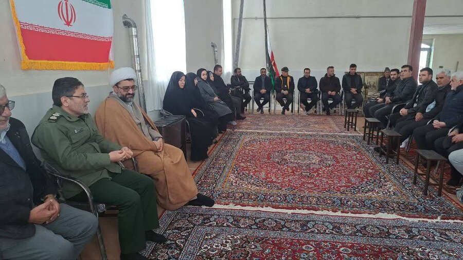 تشکیل شورای محله‌ محور با حضور فرماندار و مسئولان برای بررسی مستقیم مطالبات مردم در روستای فتاح شهرستان پلدشت