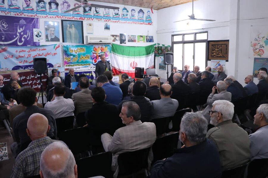 جشن گرامیداشت دهه مبارک فجر در خانه کارگر استان گیلان برگزار شد.