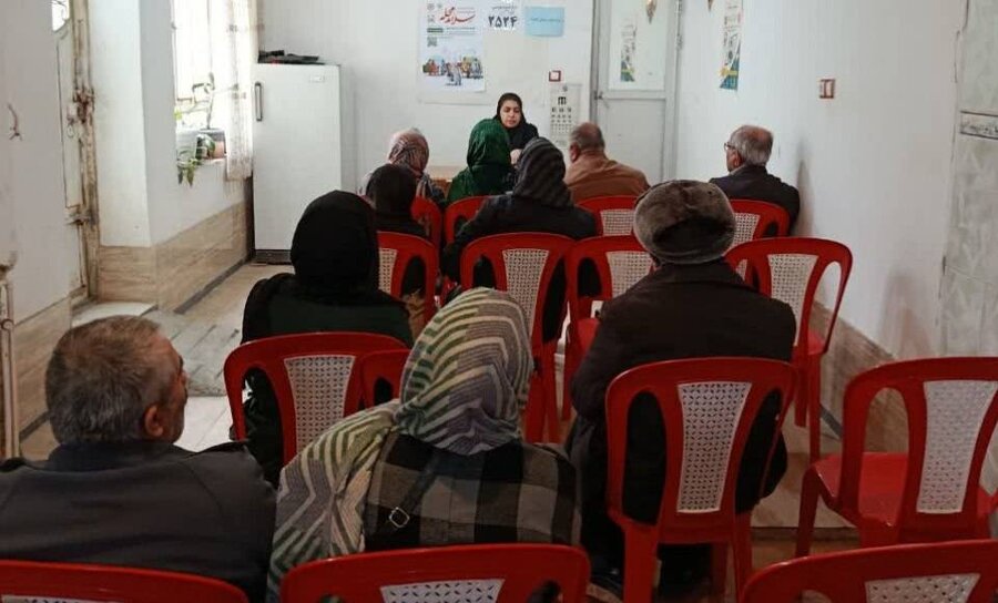 میز خدمت طرح «سلام محله» در مرکز مثبت زندگی چالدران برگزار شد