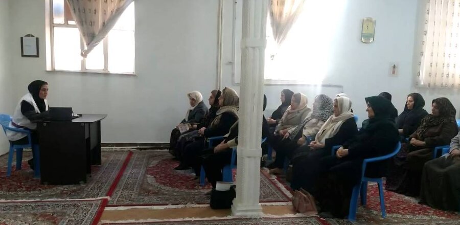 برگزاری کارگاه آموزشی اورژانس اجتماعی پیرانشهر در بنیاد شهید به مناسبت دهه فجر